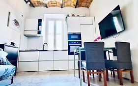Cozy Flat Near The Vatican!